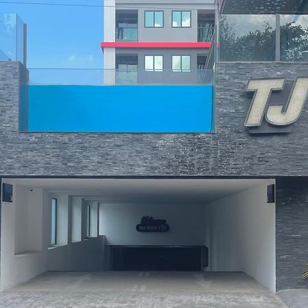 The TJ Hotel Jomtien Buitenkant foto