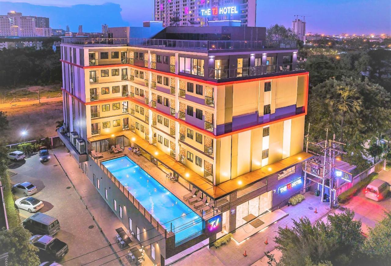 The TJ Hotel Jomtien Buitenkant foto