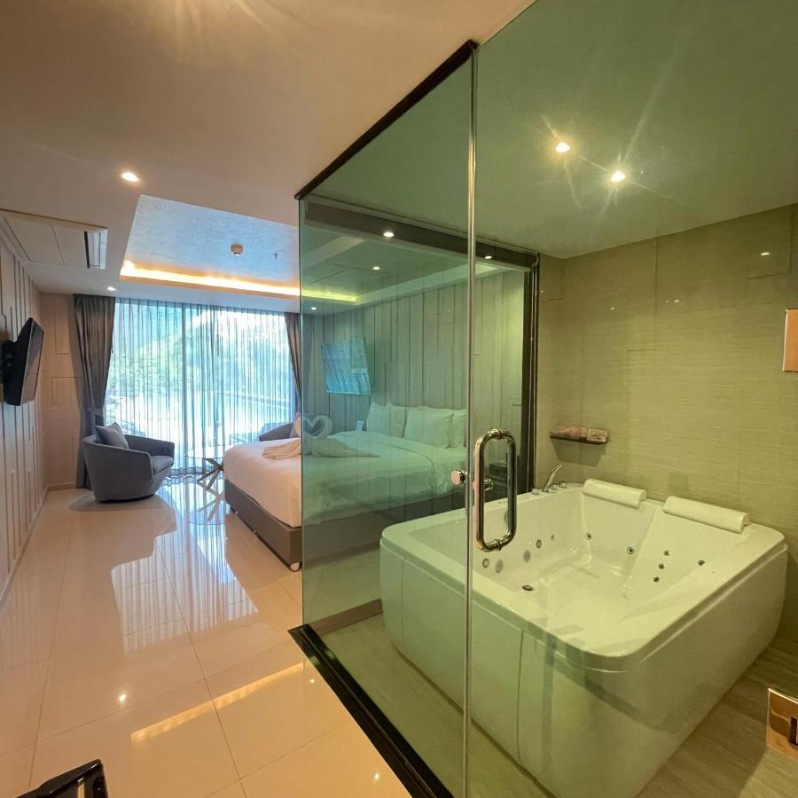 The TJ Hotel Jomtien Buitenkant foto