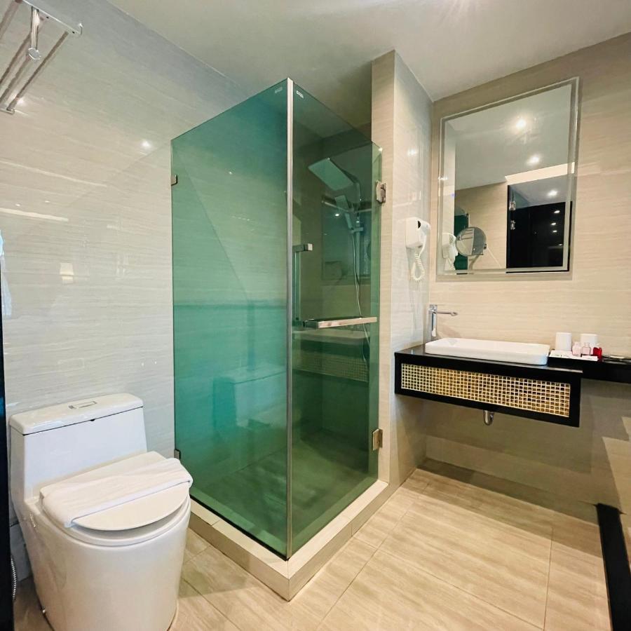The TJ Hotel Jomtien Buitenkant foto