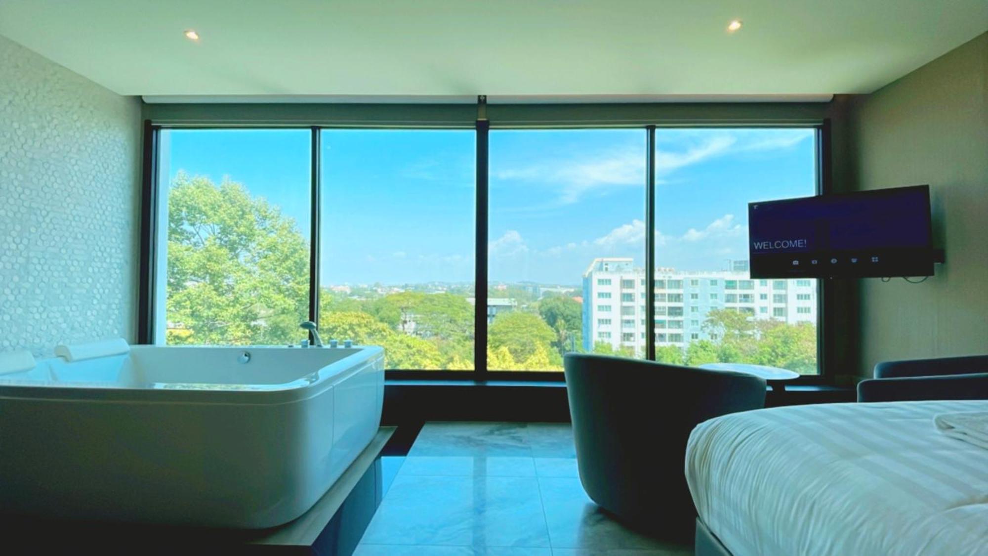 The TJ Hotel Jomtien Buitenkant foto