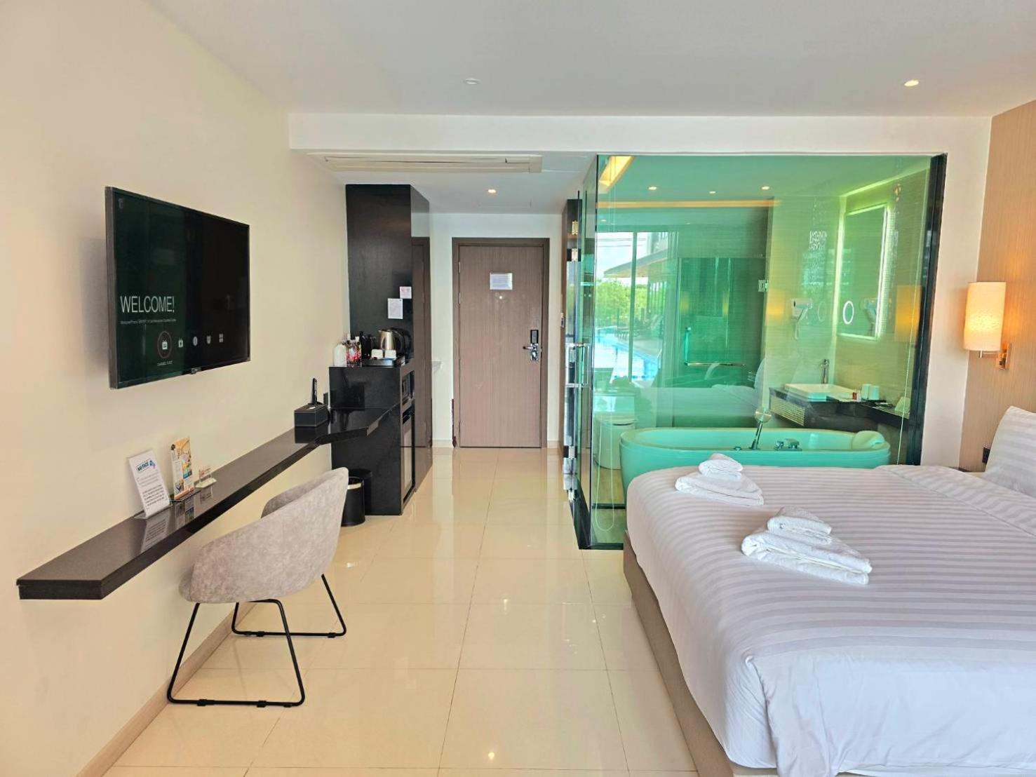 The TJ Hotel Jomtien Buitenkant foto